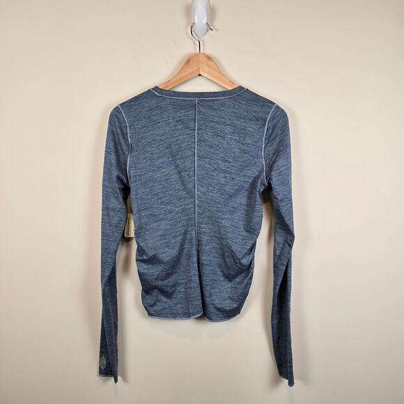 Free People Movement Womens Size S Right On Run Long Sleeve Layer Tee Shirt - Picture 3 of 3